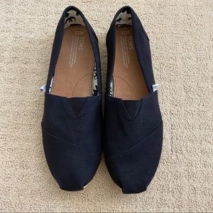 TOMS Black Canvas Men’s Classic